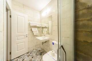 Апартаменты Partner Guest House Baseina Киев Апартаменты с балконом-2