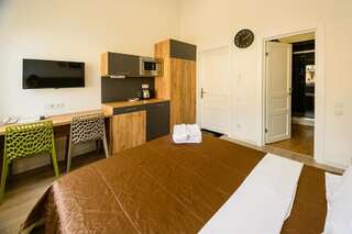 Апартаменты Partner Guest House Baseina Киев Апартаменты-студио-4