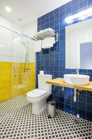 Апартаменты Partner Guest House Baseina Киев Улучшенный двухместный номер с 1 кроватью-4