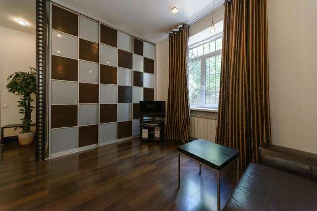 Апартаменты Partner Guest House Baseina Киев-88