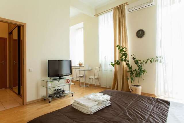 Апартаменты Partner Guest House Baseina Киев-94